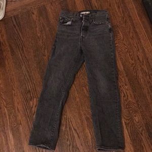 vintage aesthetic levi’s black 25” jeans